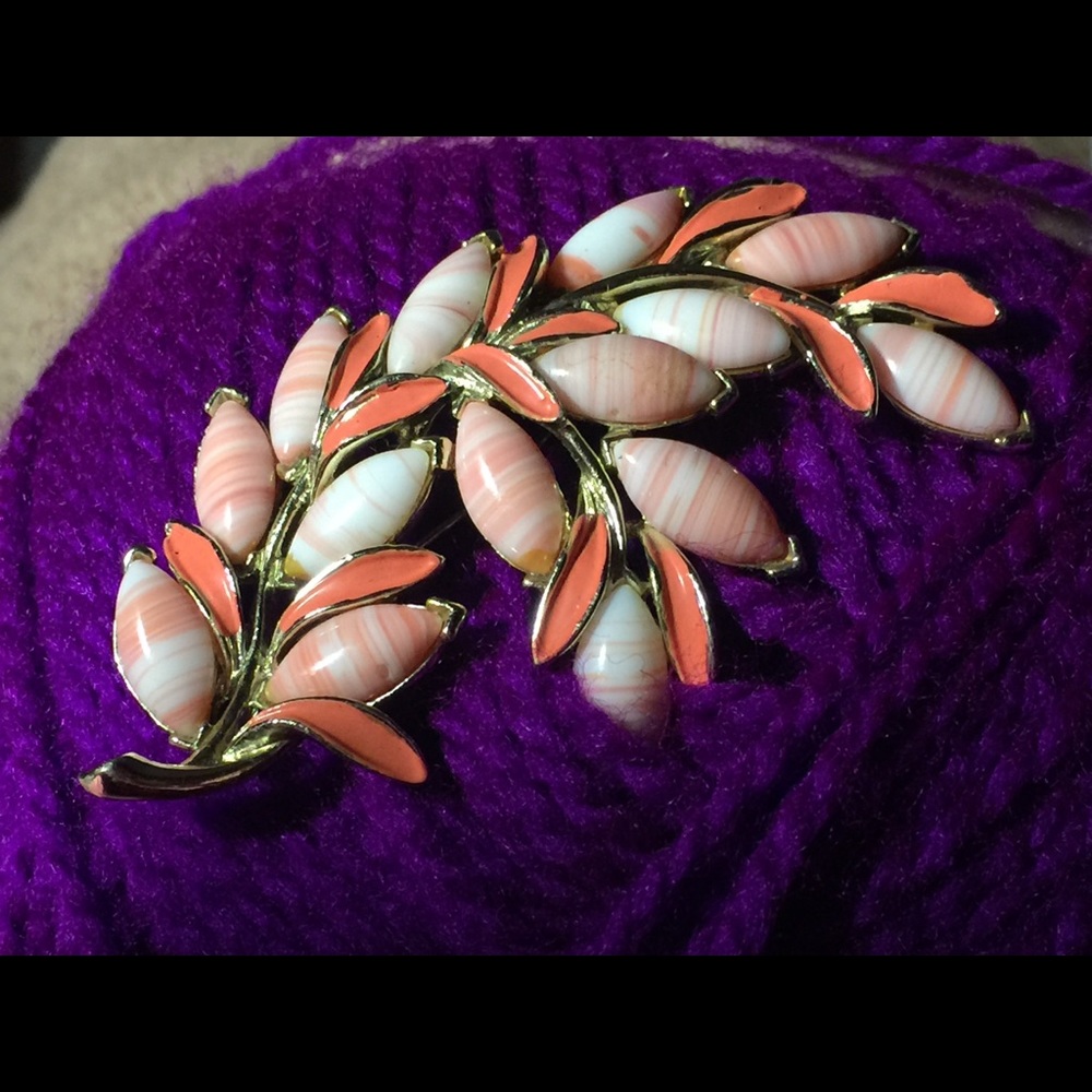 Coral and white pin